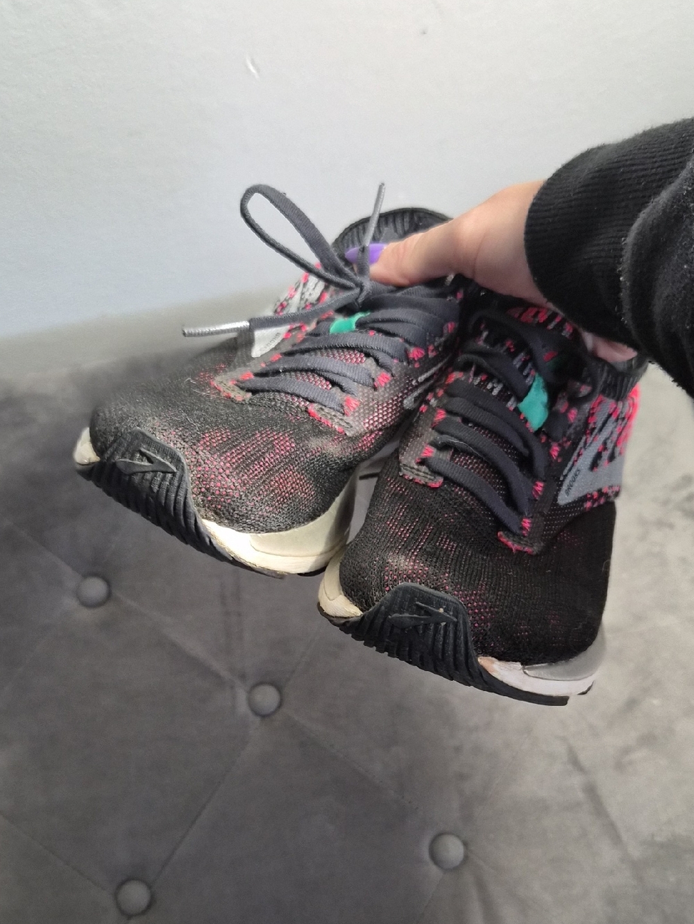 Brooks Women’s Sneakers Size 7 Black & Pink Running Shoes - Picture 6 of 11